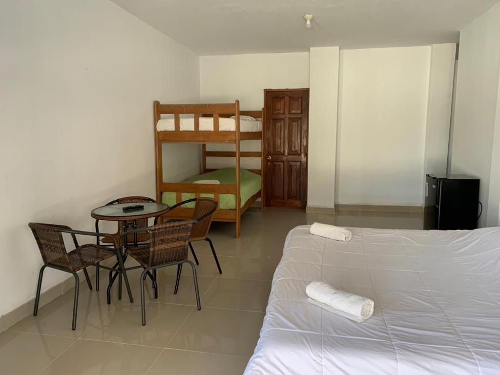 Inkawasi Hotel Los Órganos Екстериор снимка
